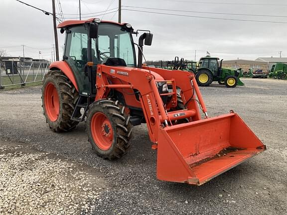 Image of Kubota M7060 equipment image 4