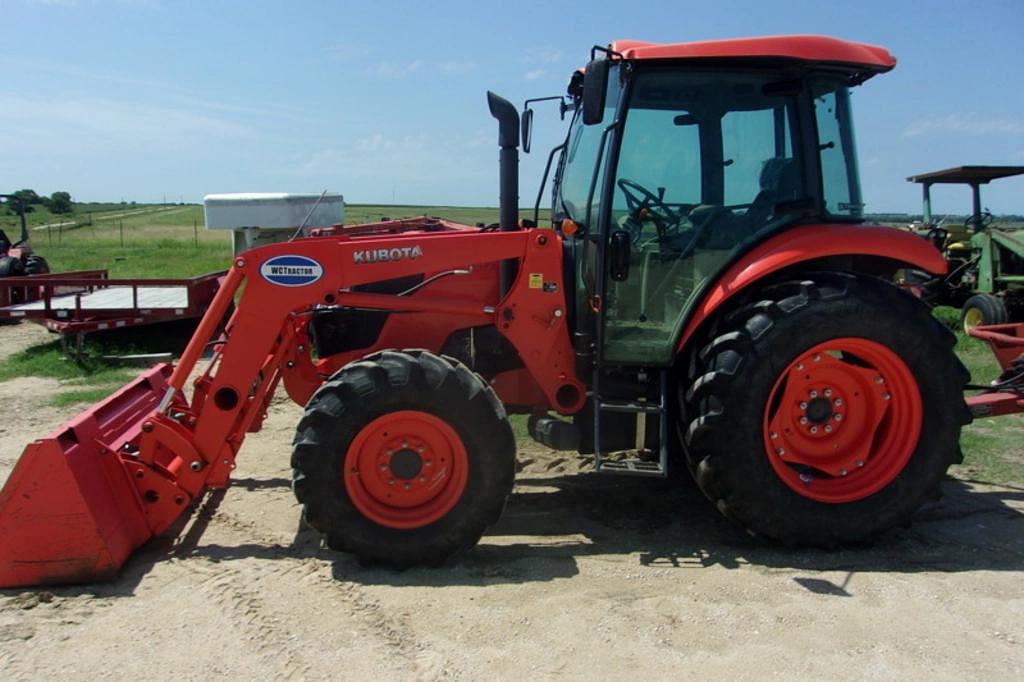 Image of Kubota M7060 Primary image