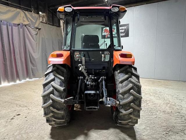 Image of Kubota M7060 equipment image 3