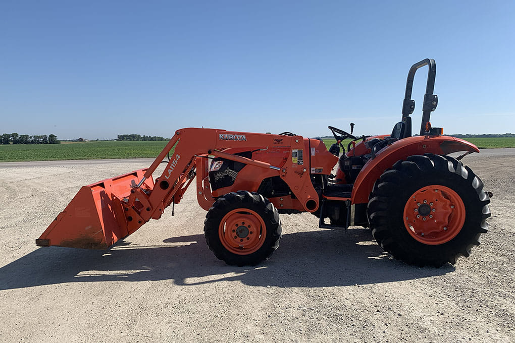 2019 Kubota M7060 Equipment Image0