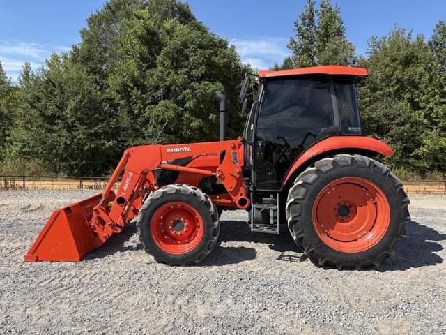 Image of Kubota M7060 equipment image 2
