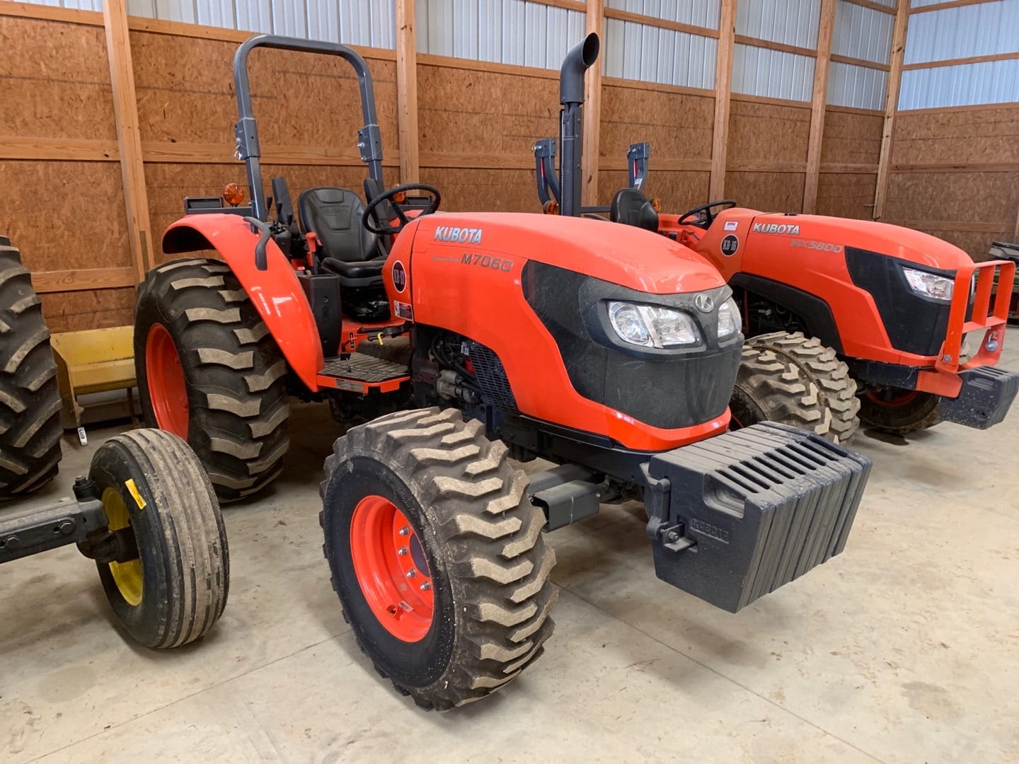 Main image Kubota M7060HD