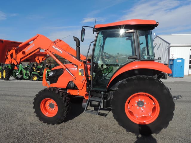 Image of Kubota M7060HDC equipment image 1