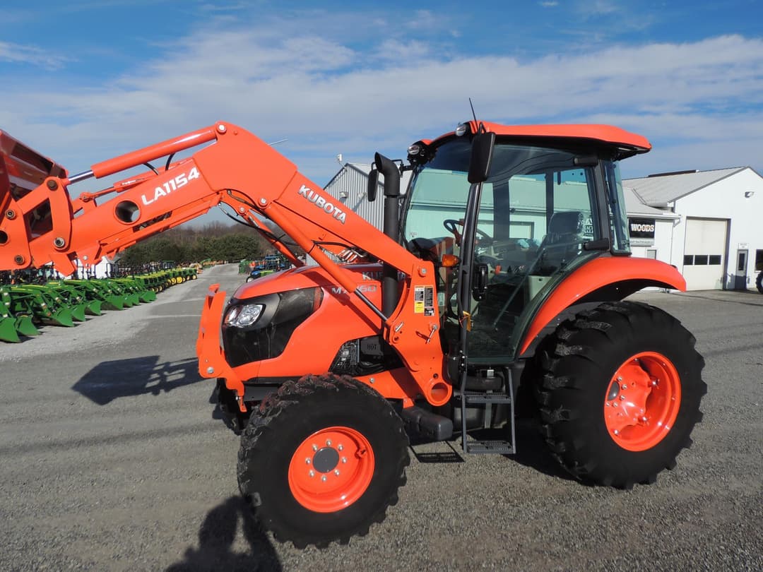 Image of Kubota M7060HDC Primary image