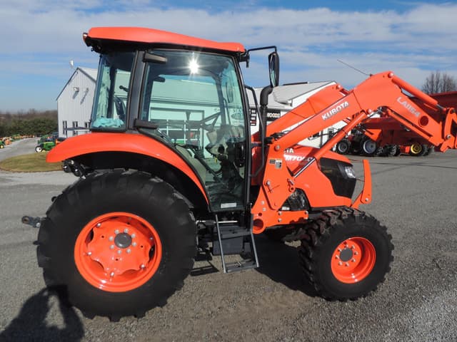 Image of Kubota M7060HDC equipment image 3