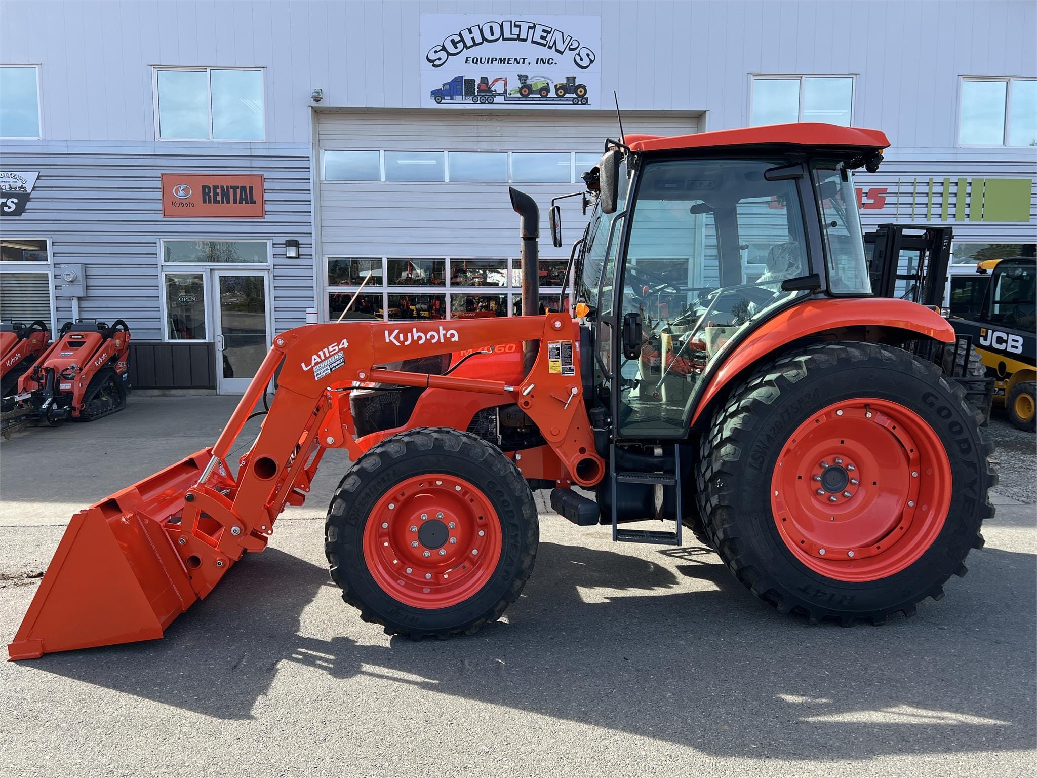 2019 Kubota M7060HDC12 Equipment Image0