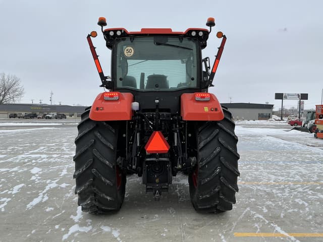 Image of Kubota M8-201 equipment image 4