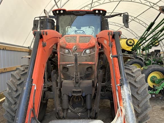Image of Kubota M8-201 equipment image 2
