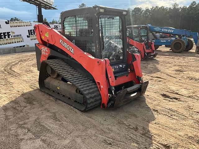 Image of Kubota SVL95-2S equipment image 2