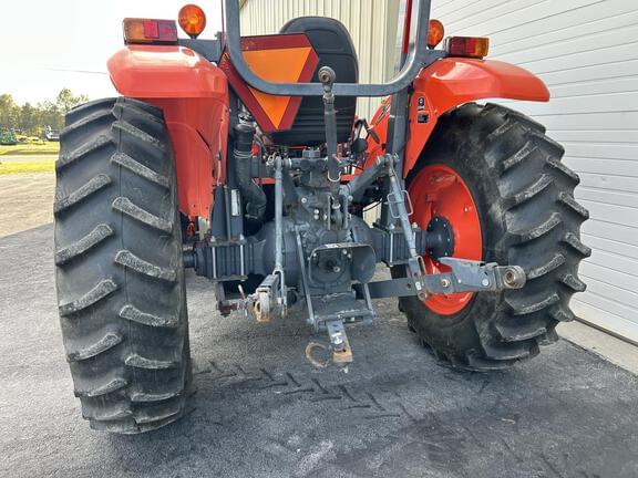 Image of Kubota M5660SUHD equipment image 3