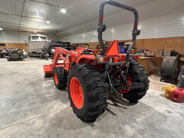 Image of Kubota MX5200 equipment image 4