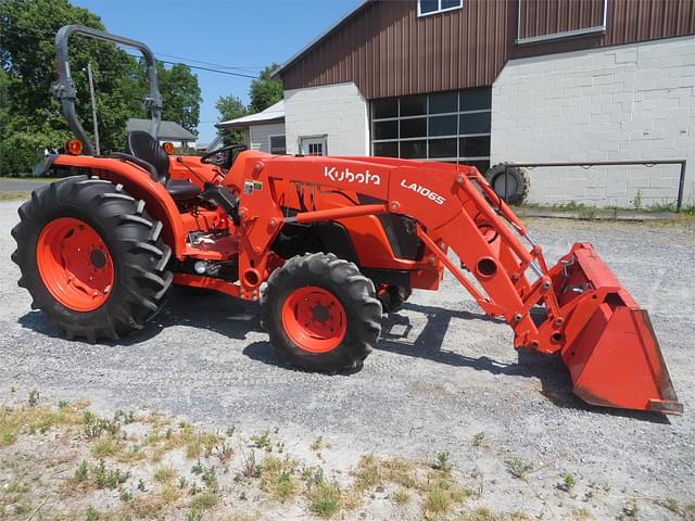 Image of Kubota MX5200 equipment image 1