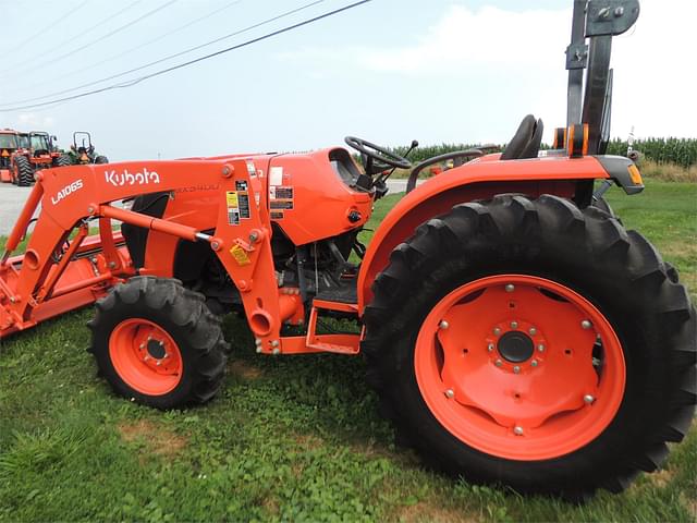 Image of Kubota MX5400DT equipment image 1