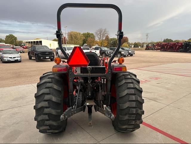 Image of Kubota MX5800 equipment image 3