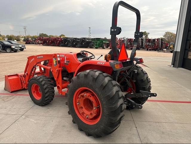 Image of Kubota MX5800 equipment image 4