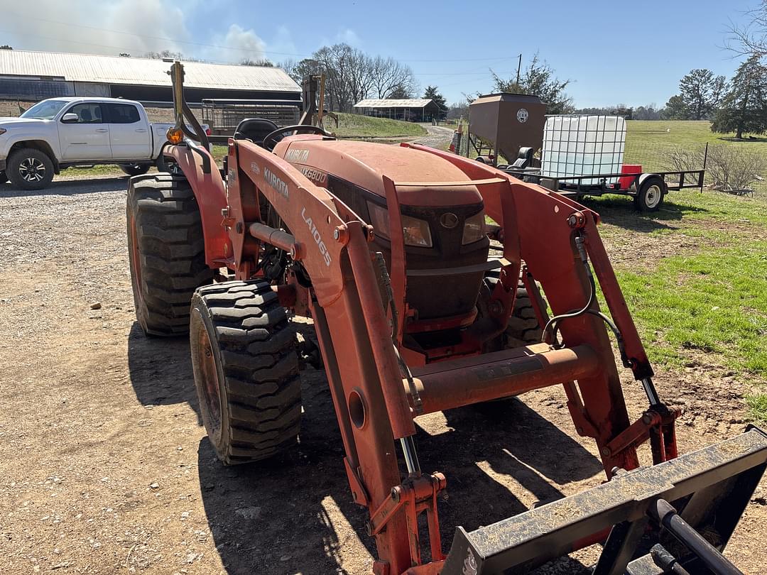 Image of Kubota MX5800 Primary image