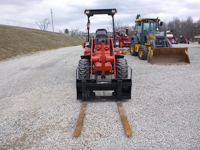 Image of Kubota R430 equipment image 1