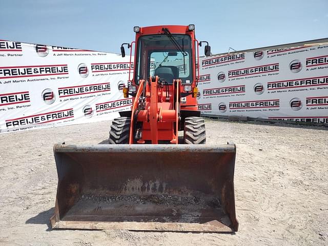 Image of Kubota R430 equipment image 1