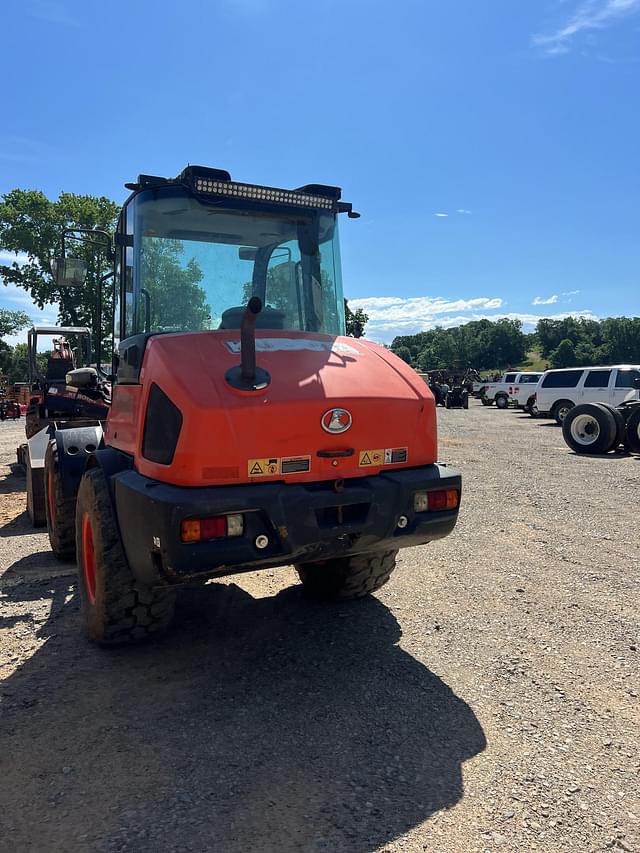 Image of Kubota R630 equipment image 2