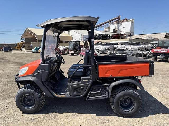Image of Kubota RTV900 equipment image 4