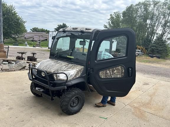 Image of Kubota RTV-X1100 equipment image 2