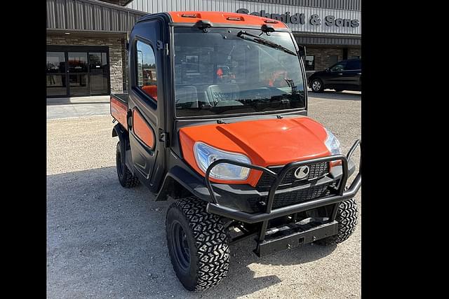 Image of Kubota RTV-X1100C equipment image 2