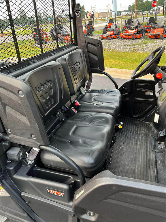 Image of Kubota RTV X1120 equipment image 3