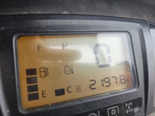 Image of Kubota RTV X1120 equipment image 4