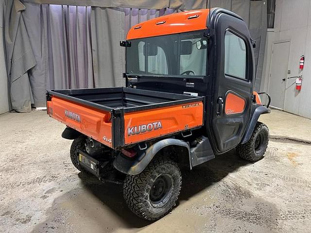 Image of Kubota RTVX1100CR equipment image 4