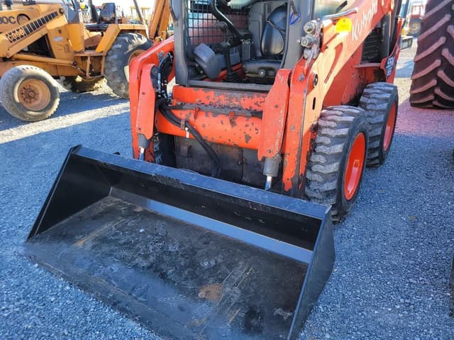 Image of Kubota SSV65 equipment image 2