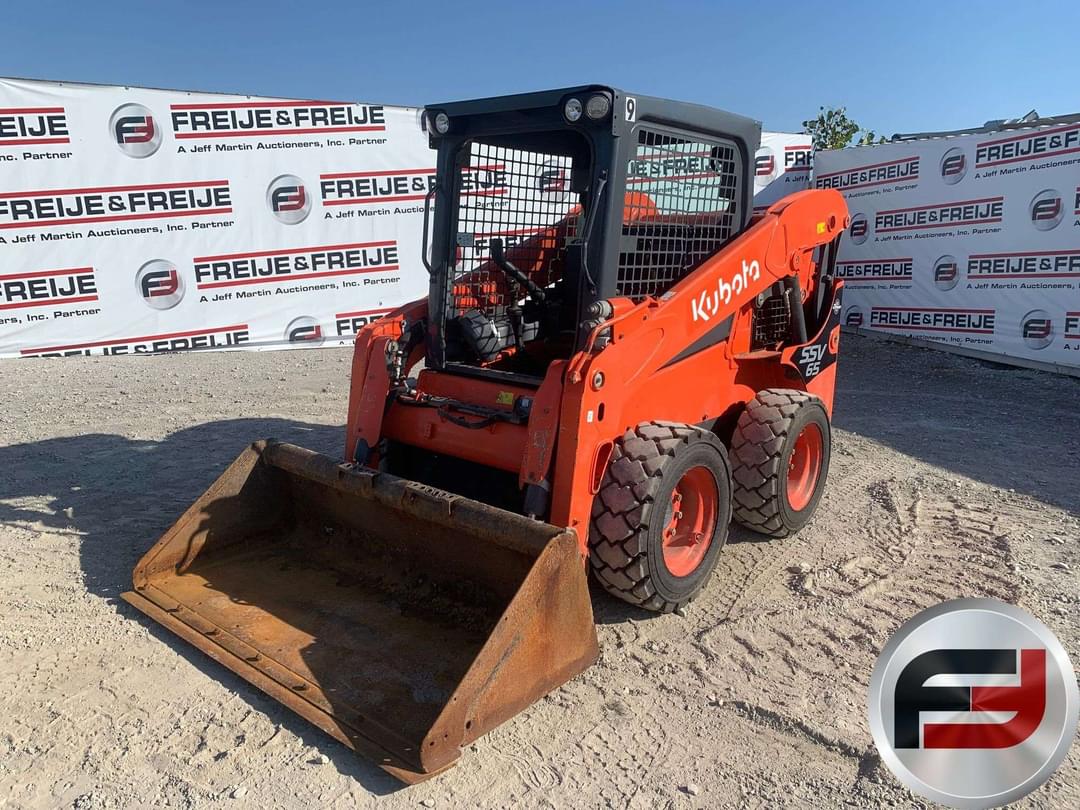 Image of Kubota SSV65 Primary image