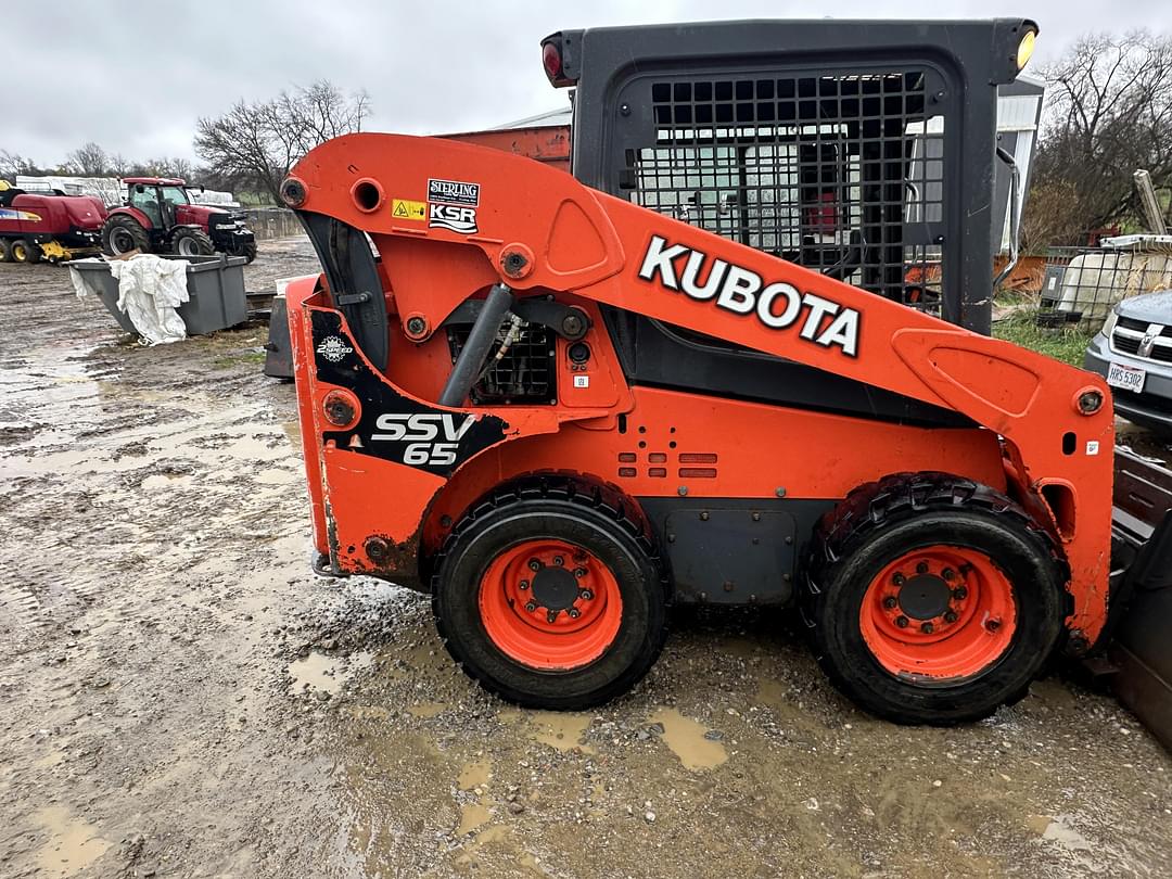 Image of Kubota SSV65 Primary image