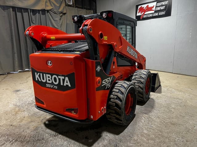 Image of Kubota SSV75 equipment image 4