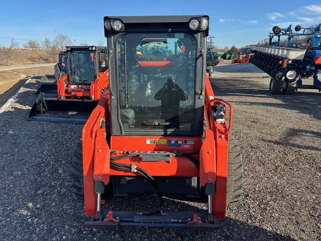 Image of Kubota SSV75 equipment image 2