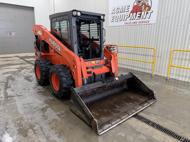 Image of Kubota SSV75 equipment image 1