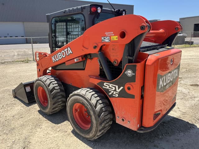 Image of Kubota SSV75 equipment image 4