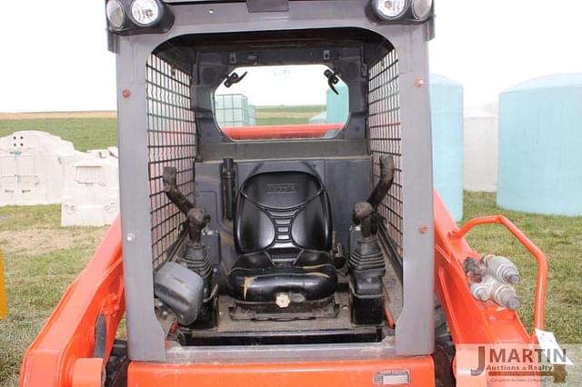 Image of Kubota SSV75 equipment image 4