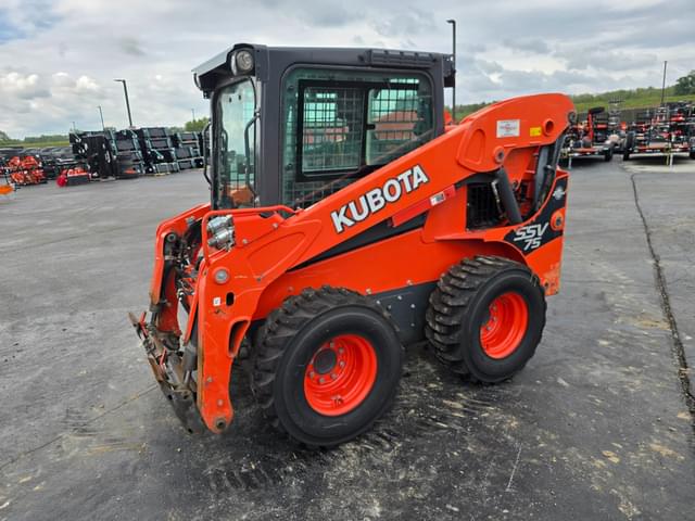 Image of Kubota SSV75 equipment image 3