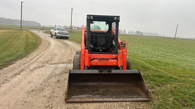 Image of Kubota SSV75 equipment image 2