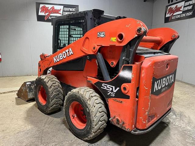 Image of Kubota SSV75 equipment image 2