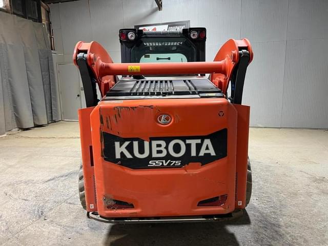 Image of Kubota SSV75 equipment image 3