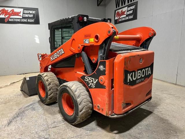 Image of Kubota SSV75 equipment image 2