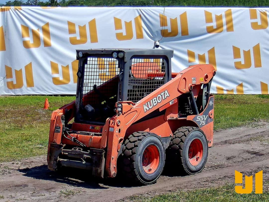 Image of Kubota SSV75 Primary image