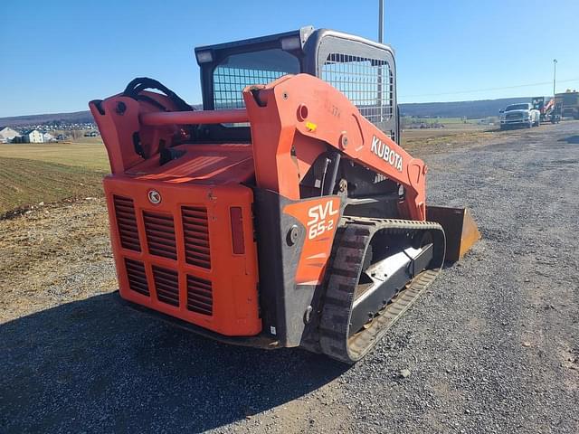 Image of Kubota SVL65-2 equipment image 2