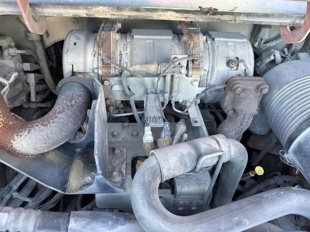 Image of Kubota SVL75-2 equipment image 4