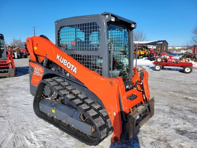 Image of Kubota SVL75-2 equipment image 2