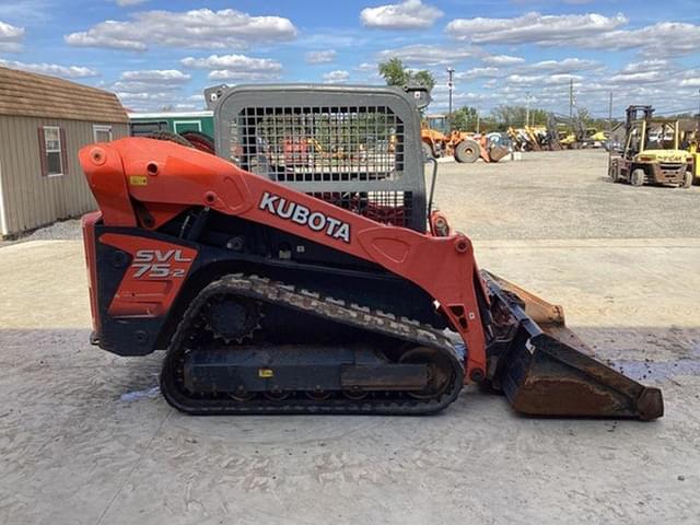 Image of Kubota SVL75-2 equipment image 4