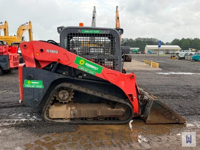 Image of Kubota SVL75-2 equipment image 4
