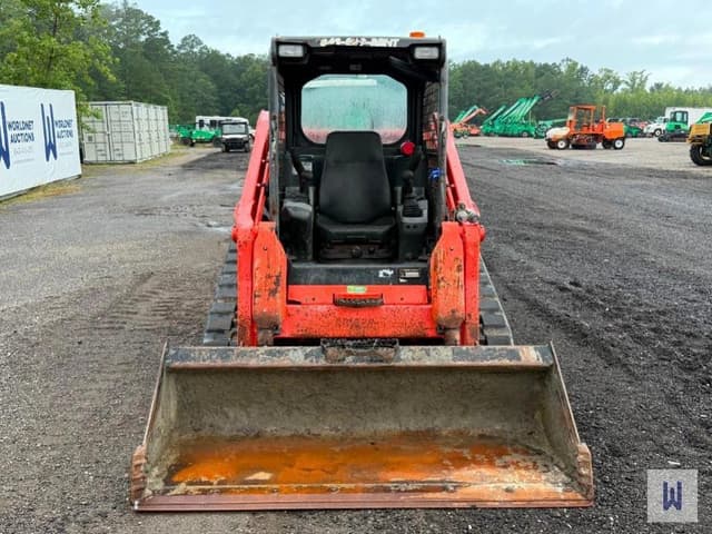 Image of Kubota SVL75-2 equipment image 2
