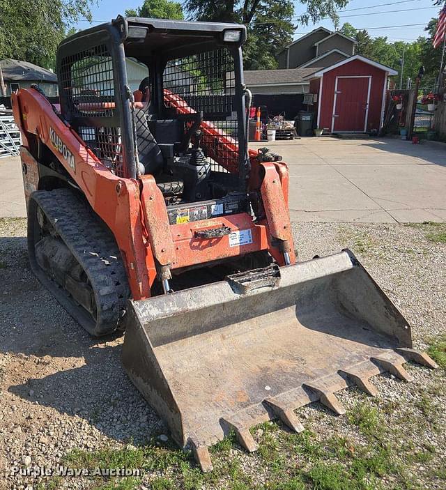 Image of Kubota SVL75-2 equipment image 2